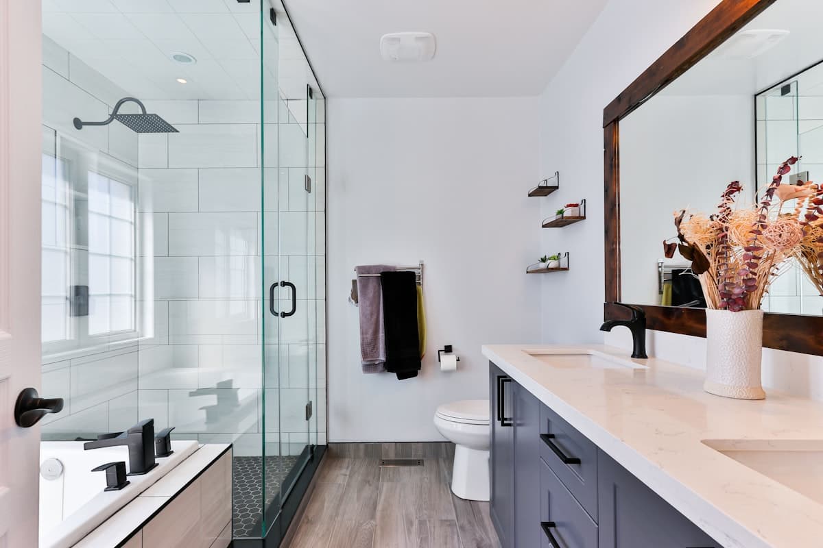 Professional cleaning team preparing supplies for a Florida home clean